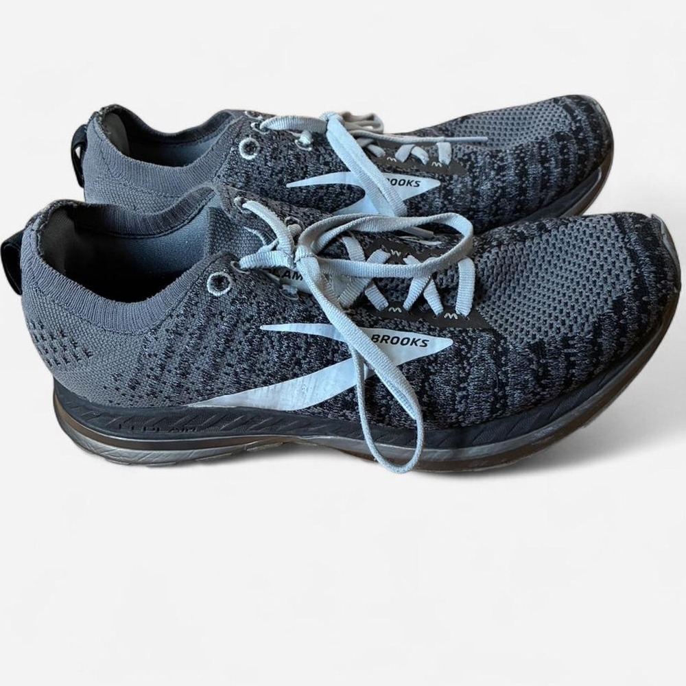 Brooks Ghost 16 grey running tennis shoes Sz W 9.5 Hardly Any Tred Wear